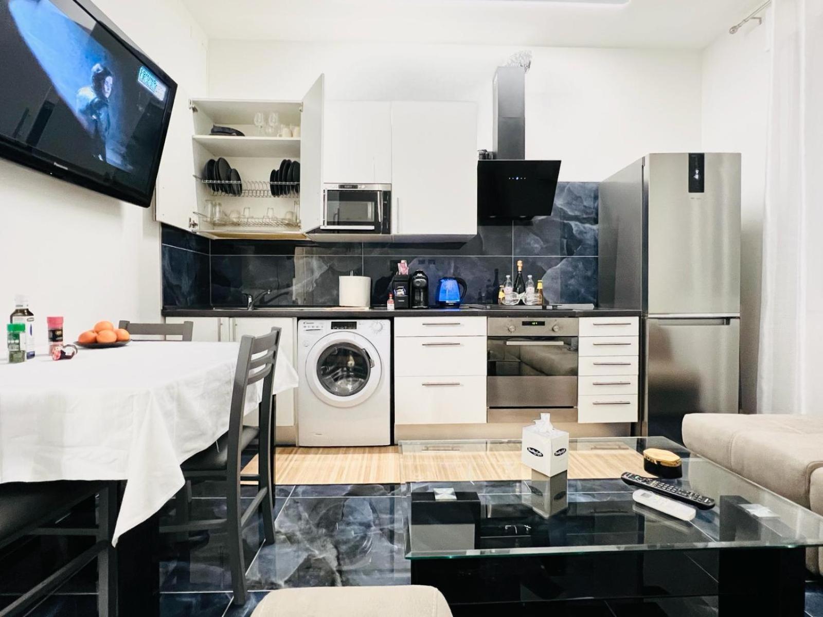 Bed and breakfast Seven Nights Bologne Extérieur photo